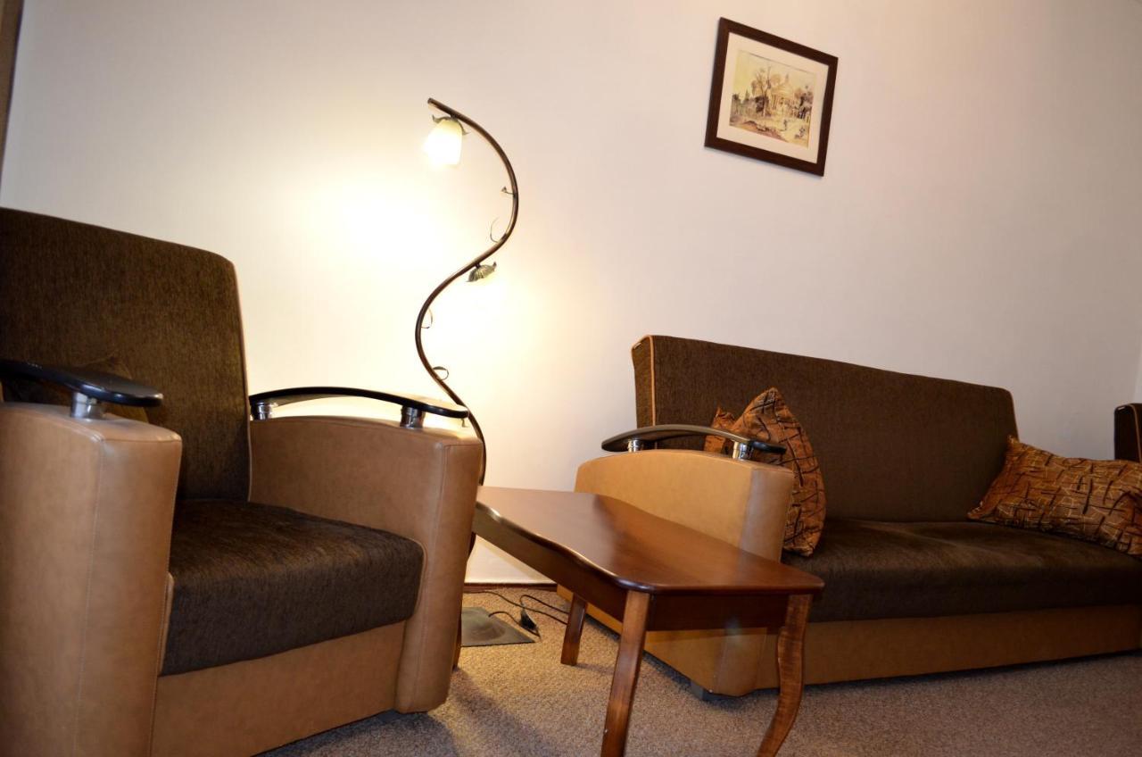 Chapayev Apartments Киев Экстерьер фото