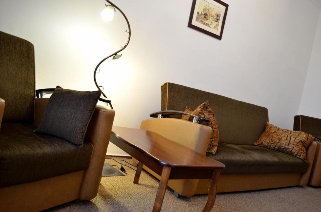 Chapayev Apartments Киев Экстерьер фото